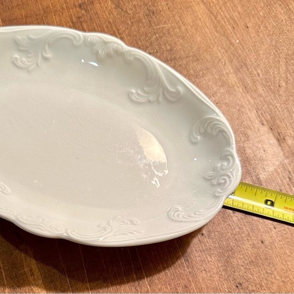 Valley Forge Vintage Creamy Ironstone Gravy Boat and Saucer - Picture 14 of 15